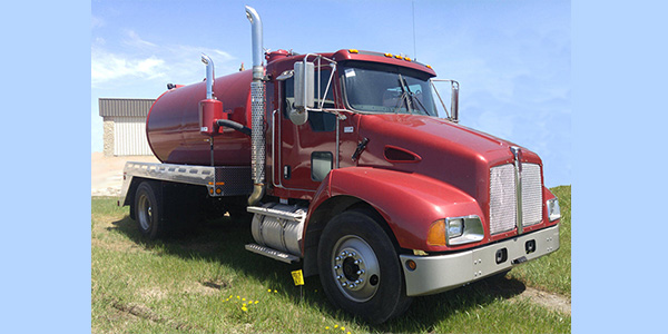 2013 Kenworth w/New Tank Assembly